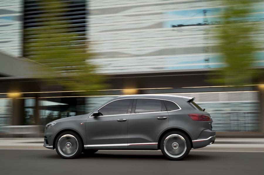  Borgward BX7 TS Concept 2015 года  (фото 3 из 13)